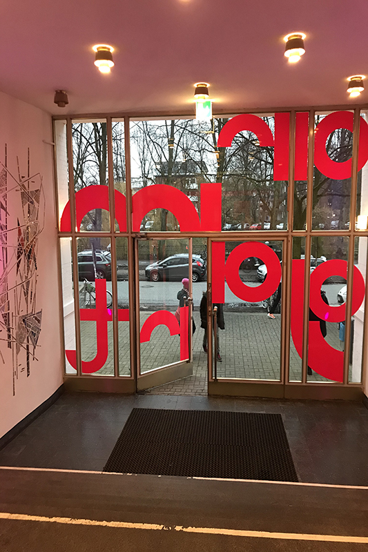 Eingangsbereich der HAW Armgartstraße